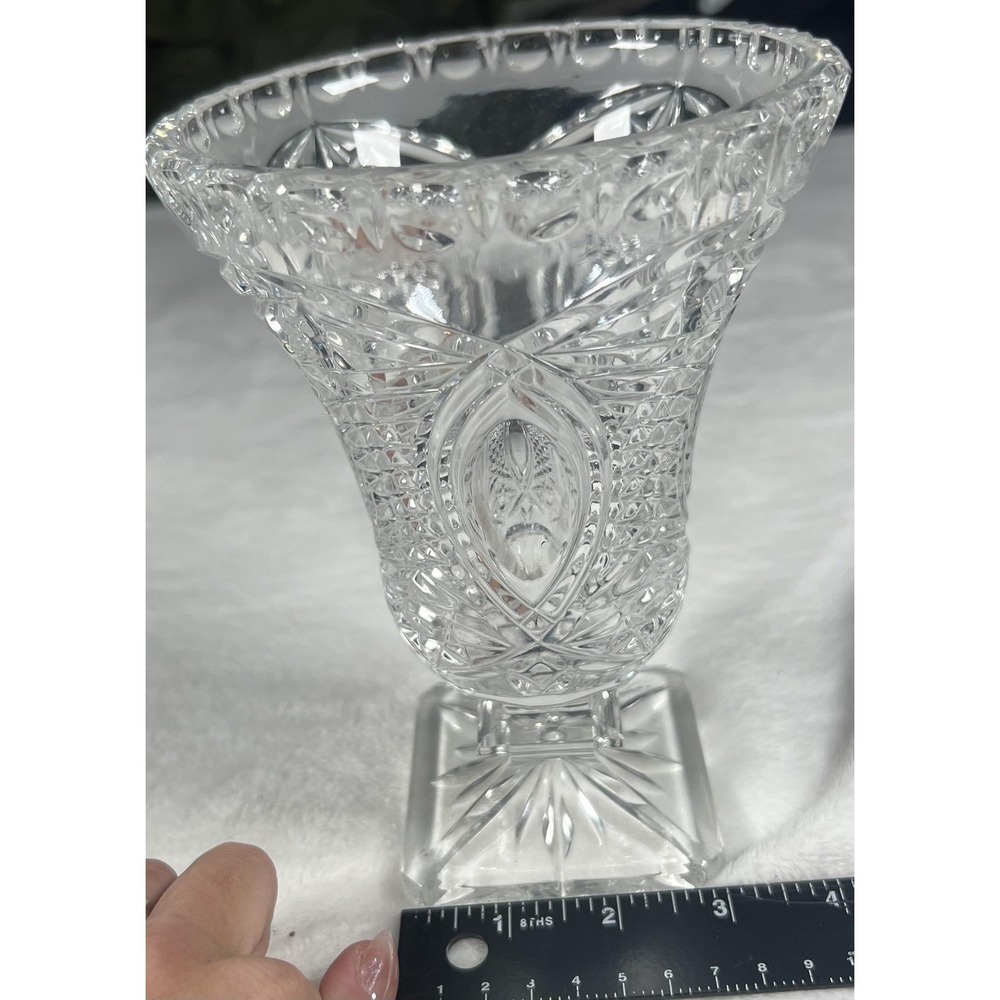 Cut Glass Crystal Pedestal Bud‎ Vase Clear Scalloped Rim Starburst Square Base
